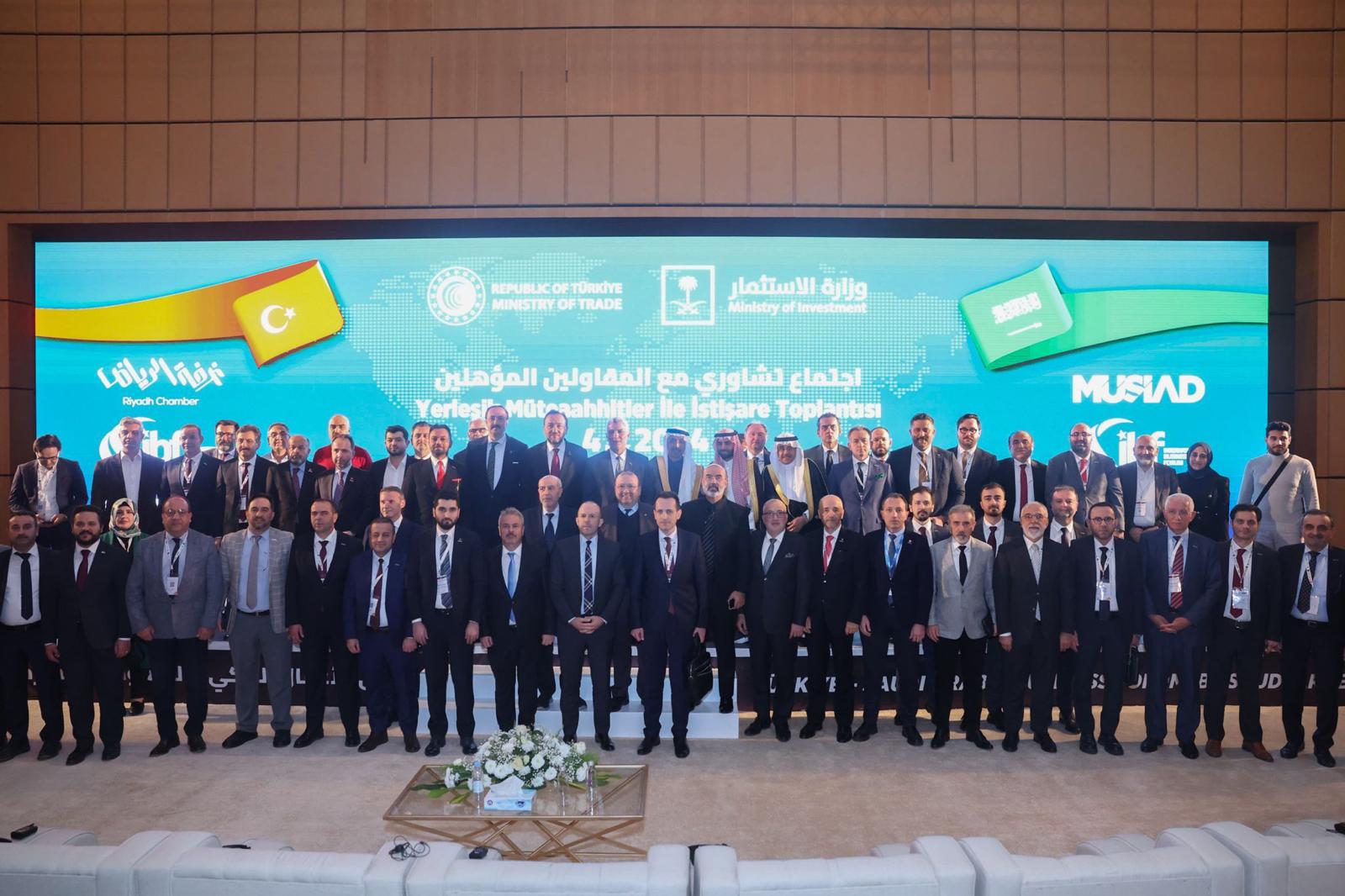 MÜSİAD 300’DEN FAZLA TÜRK İŞ ADAMIYLA SUUDİ ARABİSTAN’A ÇIKARMA YAPTI