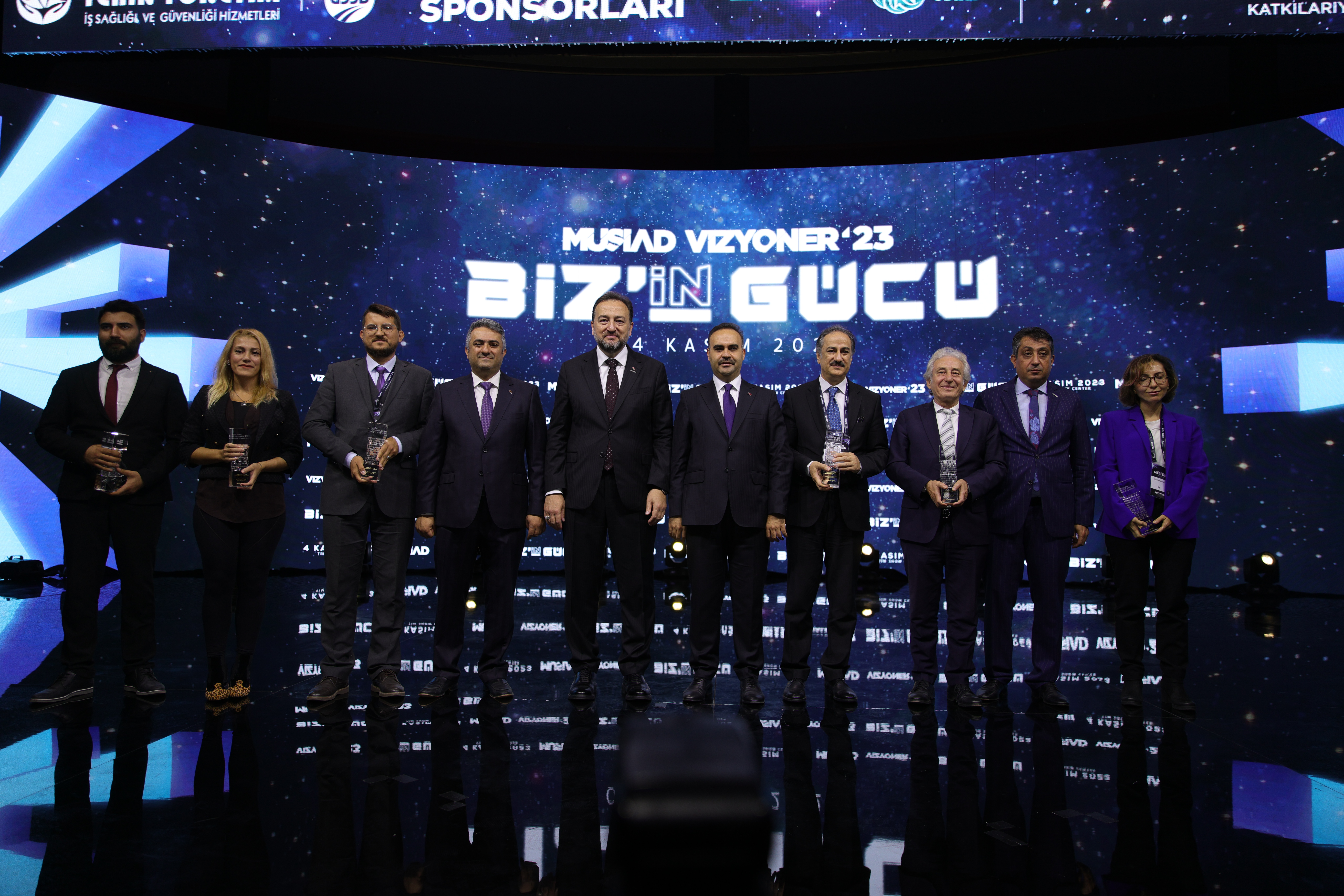 İŞ, EKONOMİ, SANAYİ VE TİCARET DÜNYASI VİZYONER’23’TE BULUŞTU