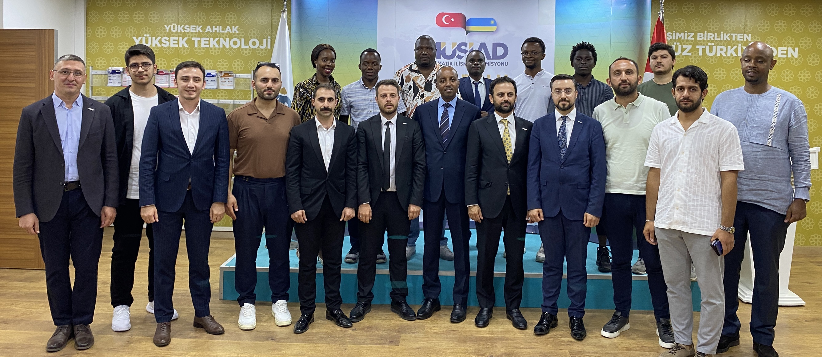 RUANDA'NIN ANKARA BÜYÜKELÇİSİ MÜSİAD GEBZE ÜYELERİYLE BİR ARAYA GELDİ
