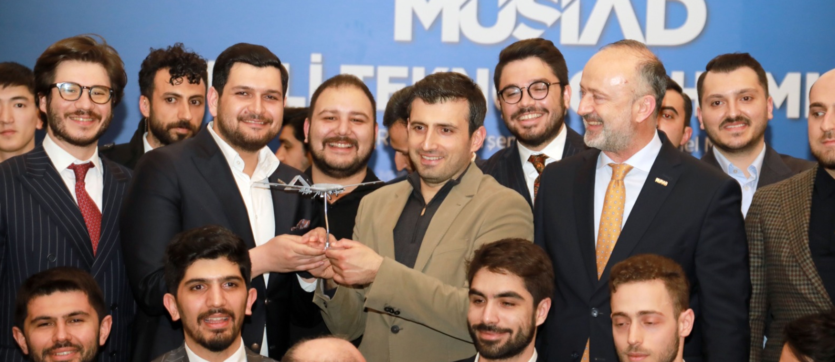 "BUGÜN GÖRDÜĞÜNÜZ SAVAŞ UÇAKLARI ÜRETİLEN SON İNSANLI MUHAREBE ARAÇLARI OLACAK"