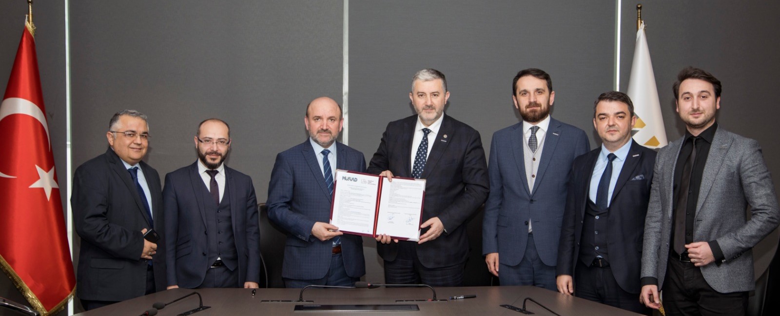 MÜSİAD İLE İZÜ’DEN İŞBİRLİĞİ ANLAŞMASI