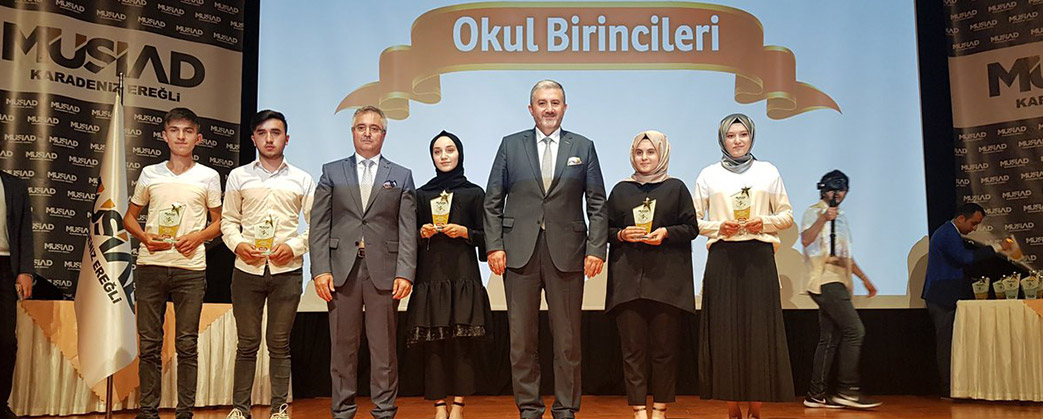 MÜSİAD KARADENİZ EREĞLİ BAŞARI ÖDÜL TÖRENİ YOĞUN BİR KATILIMLA GERÇEKLEŞTİRİLDİ
