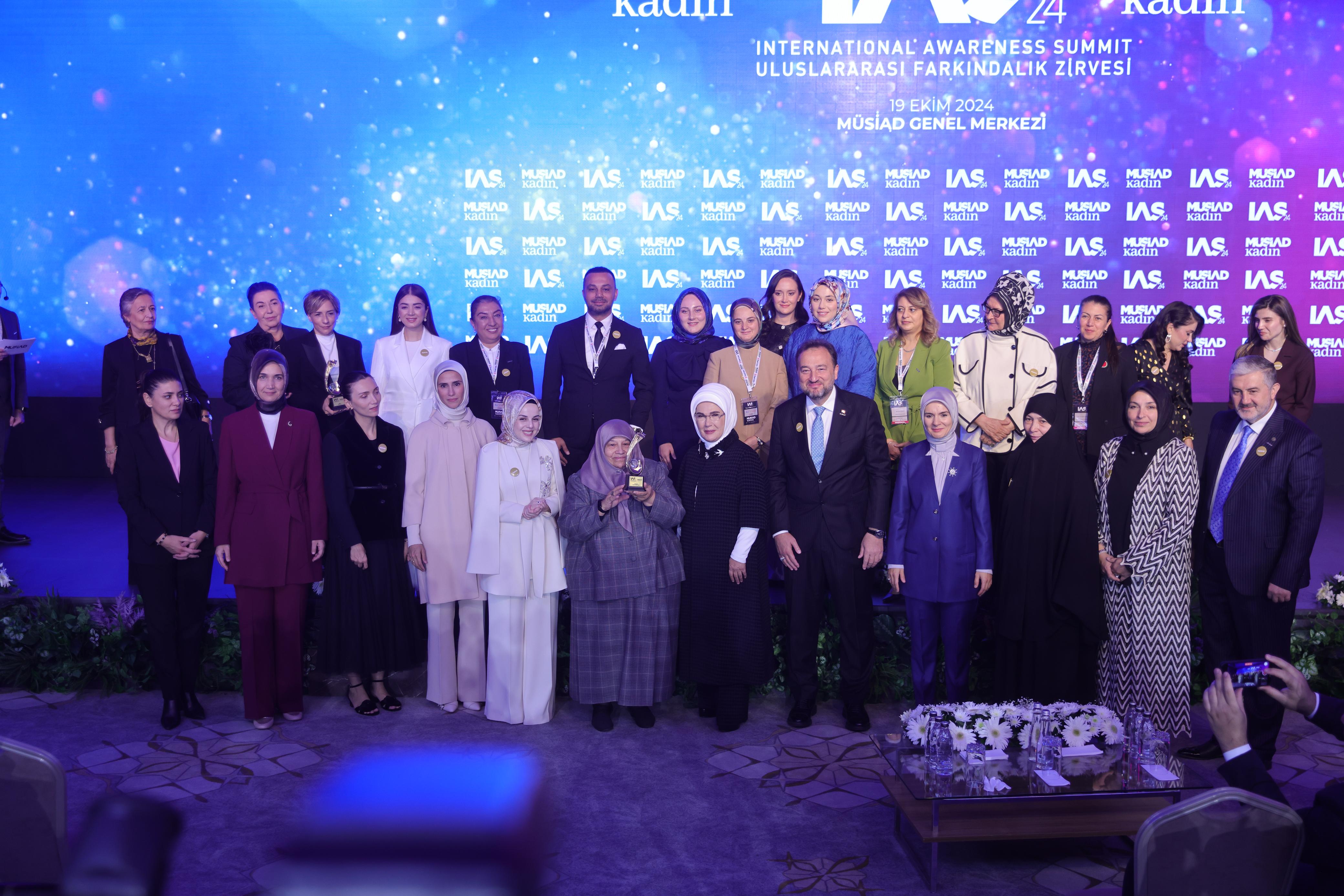 ULUSLARARASI FARKINDALIK ZİRVESİ MÜSİAD GENEL MERKEZ'DE GERÇEKLEŞTİ