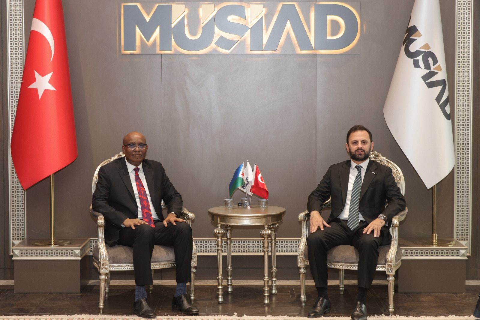 CİBUTİ BÜYÜKELÇİSİ'NDEN MÜSİAD ZİYARETİ