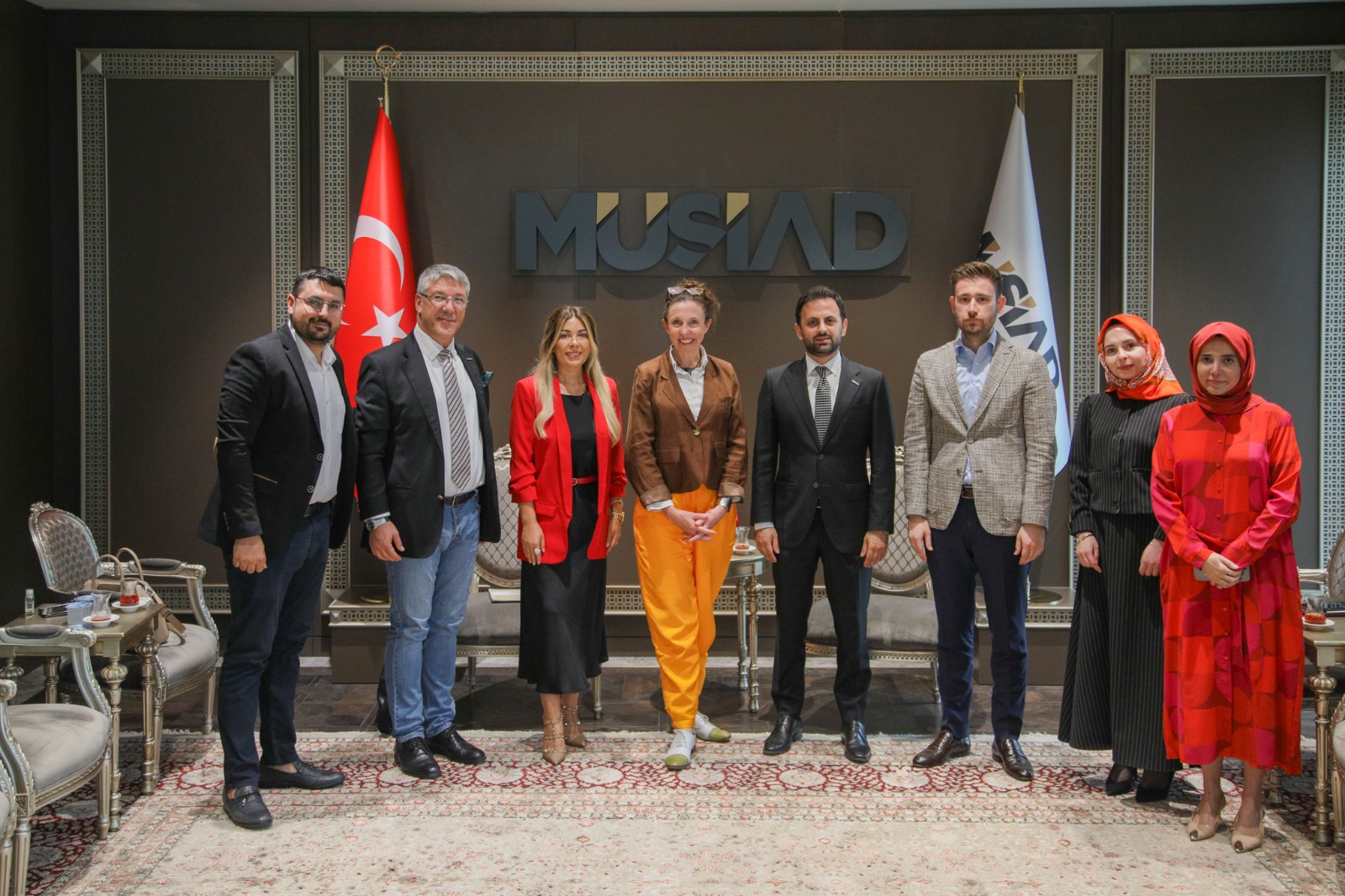 YENİ ZELANDA BÜYÜKELÇİSİ MÜSİAD'I ZİYARET ETTİ