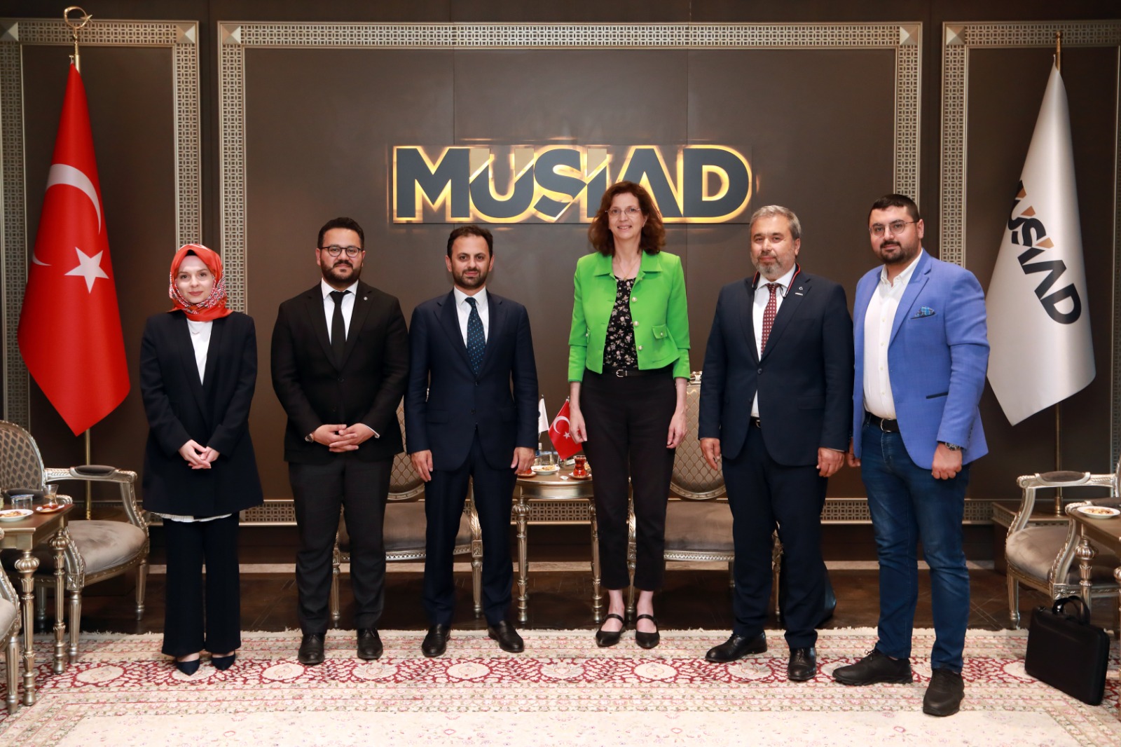 AVUSTRALYA BAŞKONSOLOSLUĞU'NDAN MÜSİAD ZİYARETİ