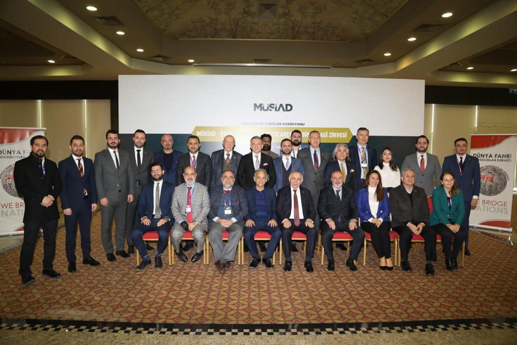 FAHRİ KONSOLOSLAR TİCARET VE DİPLOMASİ ZİRVESİ GERÇEKLEŞTİRİLDİ