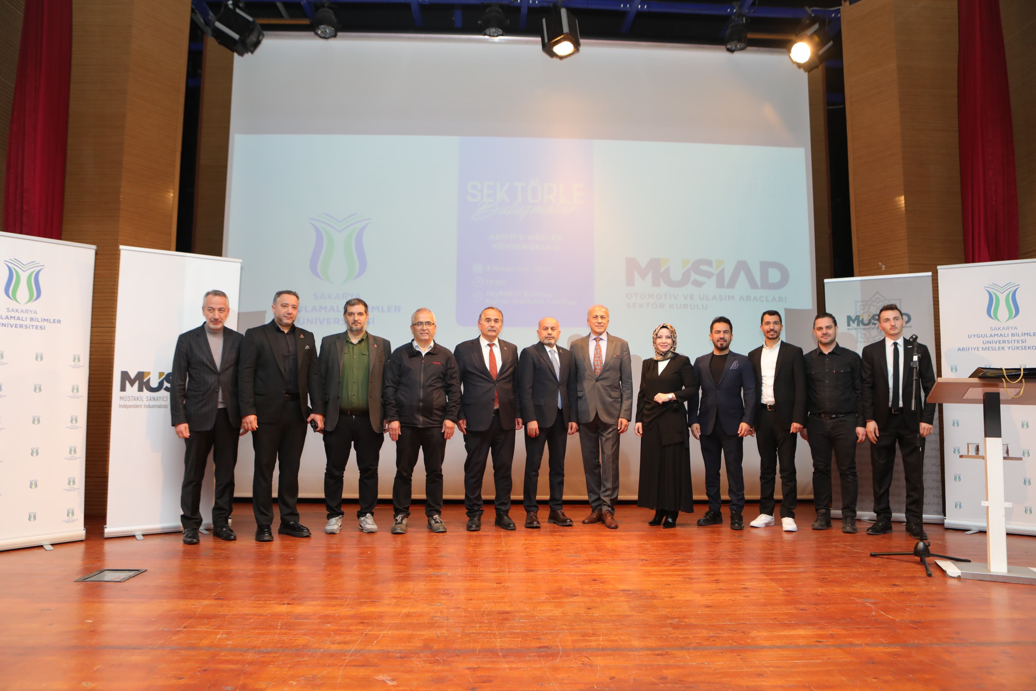 OTOMOTİV VE ULAŞIM ARAÇLARI SEKTÖR KURULU SAKARYA'DA ÖĞRENCİLERE YÖNELİK TECRÜBE PAYLAŞIMININ İKİNCİSİNİ GERÇEKLEŞTİRDİ