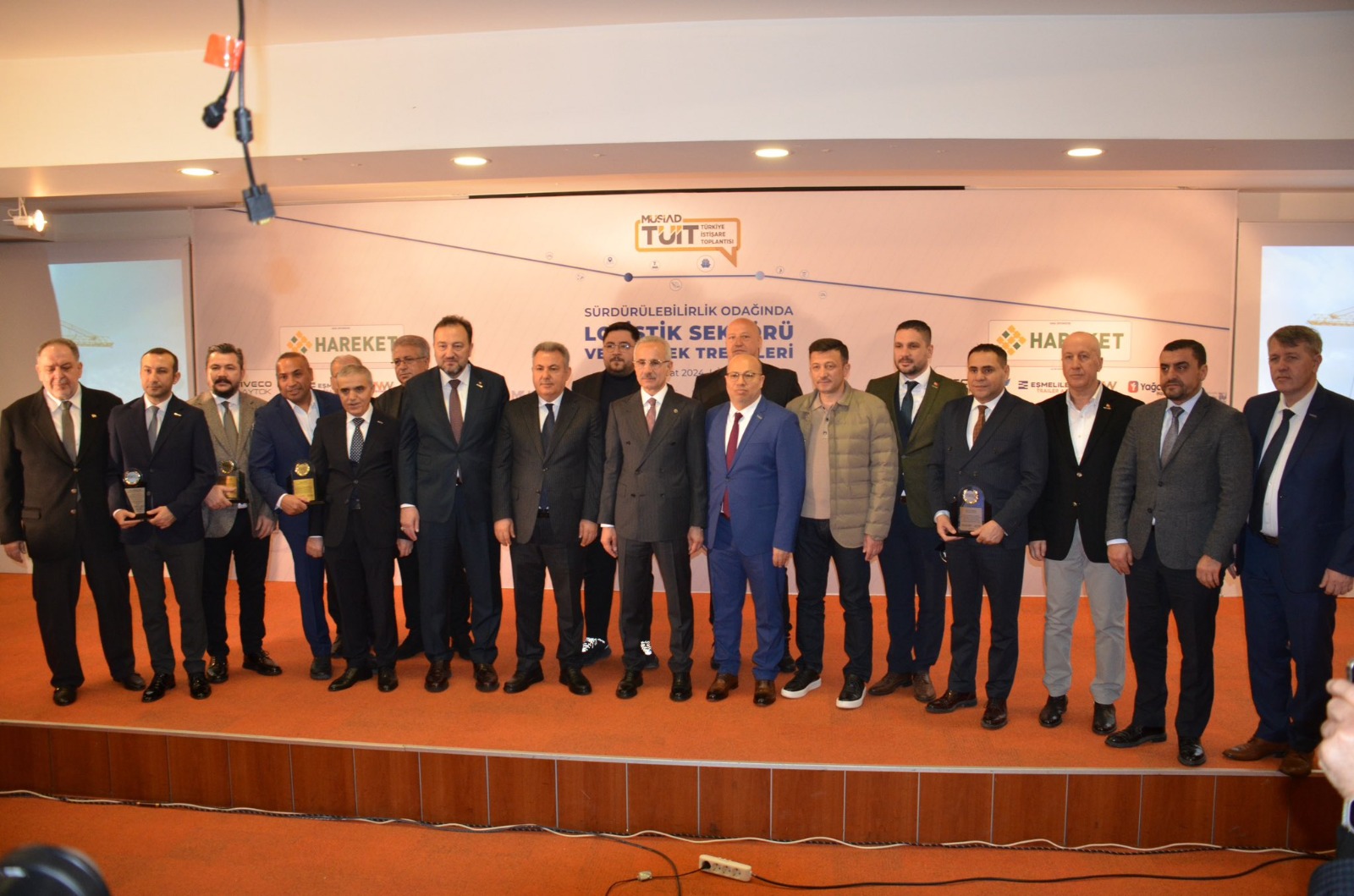 SÜRDÜRÜLEBİLİRLİK ODAĞINDA LOJİSTİK SEKTÖRÜ VE GELECEK TRENDLERİ BAŞLIKLI TÜİT İZMİR’DE GERÇEKLEŞTİRİLDİ