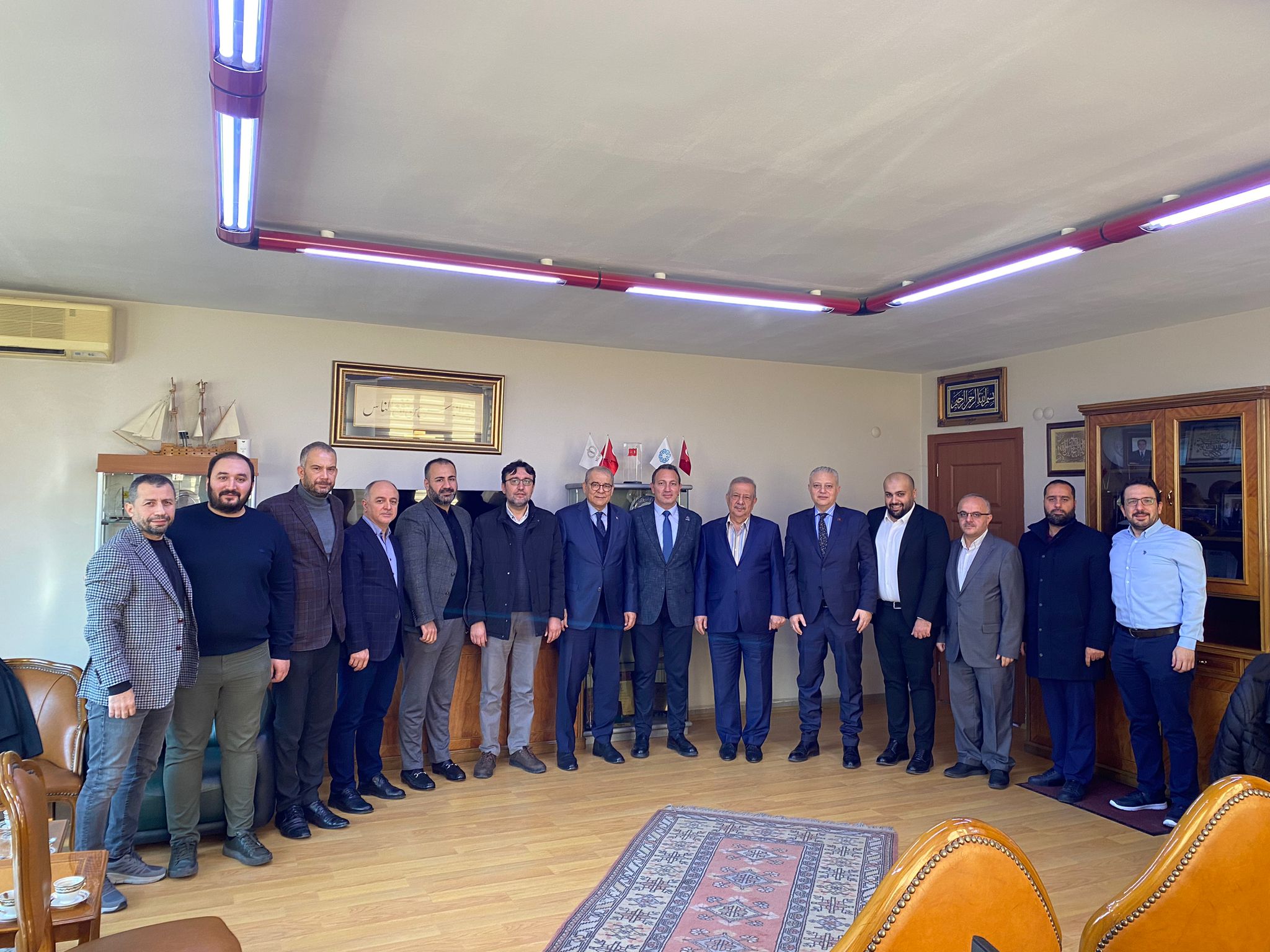 BEZMİALEM VAKIF ÜNİVERSİTESİ MÜTEVELLİ HEYETİ BAŞKANI AV. OSMAN DEVELİOĞLU VE İSTANBUL TİCARET ODASI YÖNETİM KURULU BAŞKAN YARDIMCISI DEVELİOĞLU’NA ZİYARET