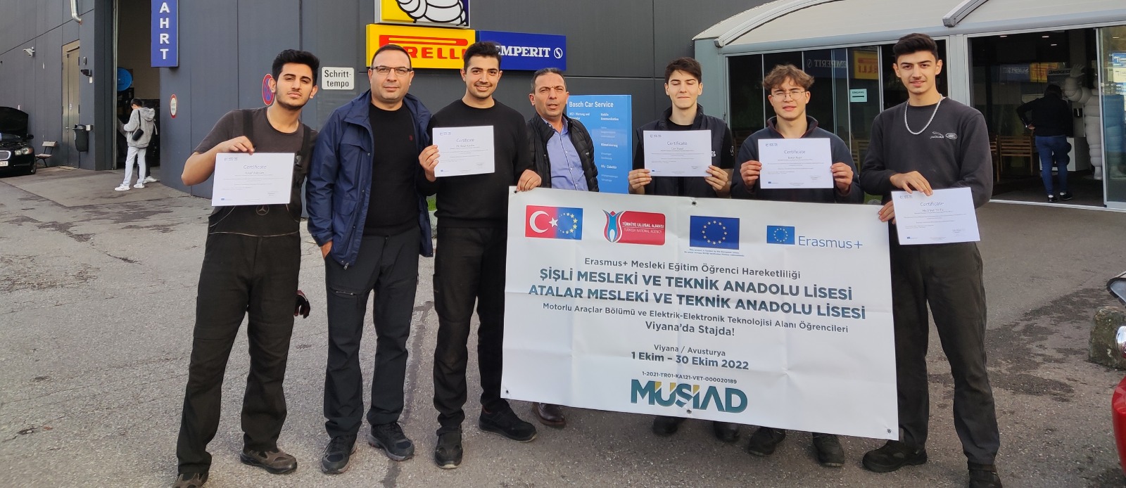 MESLEK LİSESİ ÖĞRENCİLERİ MÜSİAD İŞ BİRLİĞİNDE AVRUPA’DA STAJ DENEYİMİ YAŞADI